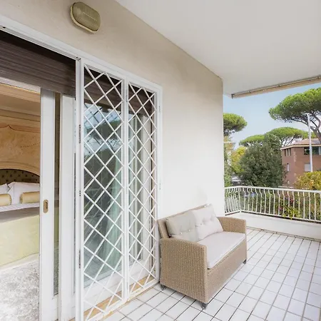 Aventino By In Rome